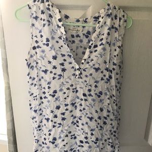 sleeveless blouse